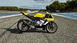 Yamaha R1