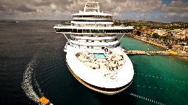 Лайнер Emerald Princess