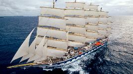 Круизное судно Royal Clipper